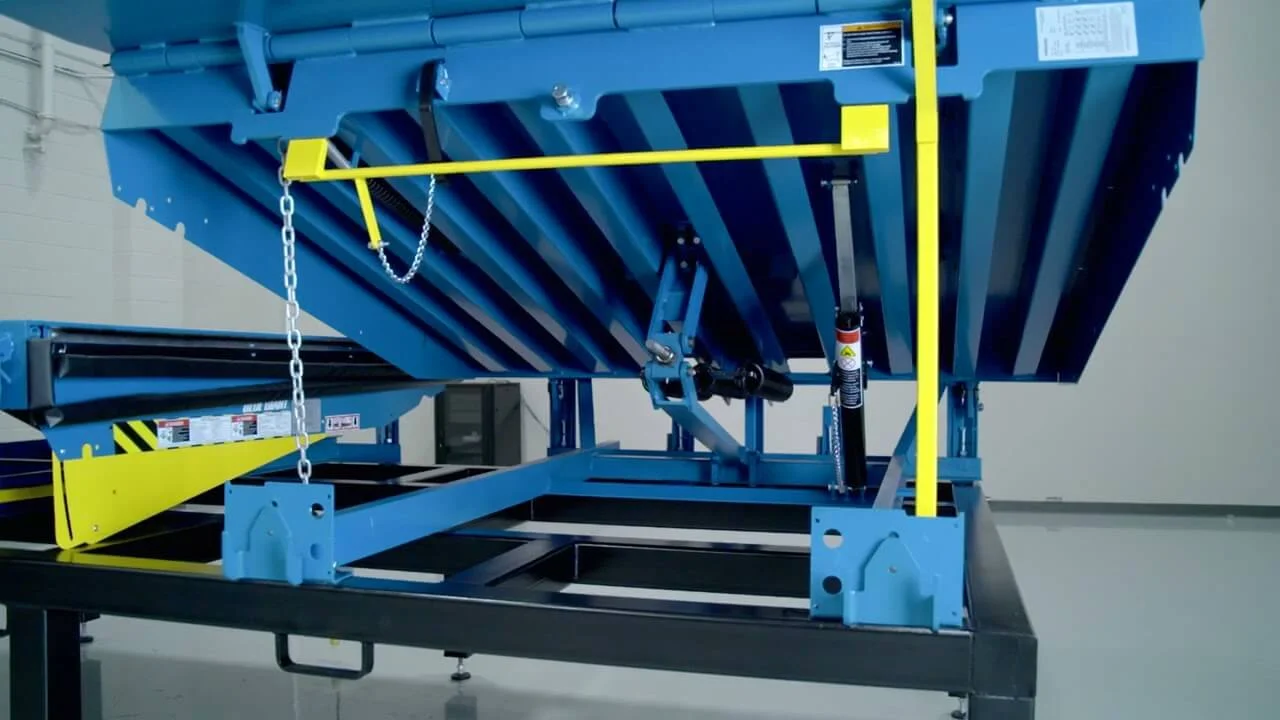 Hình ảnh thực tế Sàn Nâng Cơ Khí