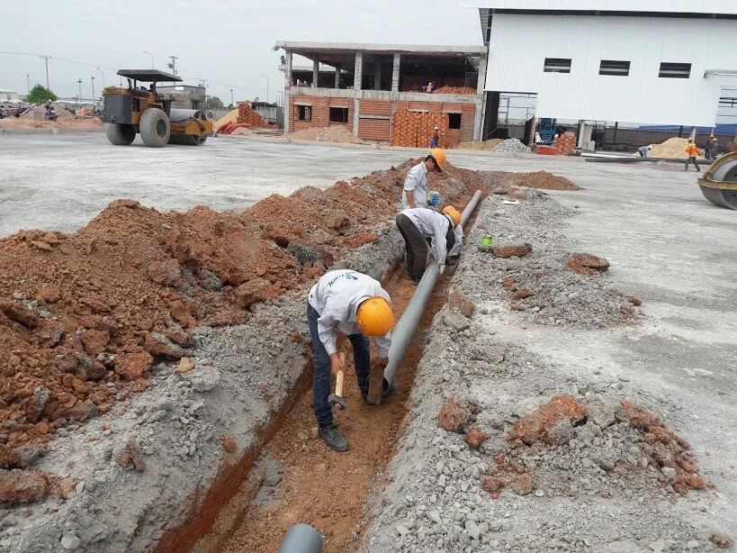 Thi công đường ống thoát nước