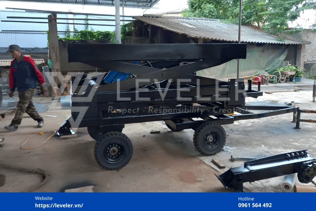 Bàn Nâng Thủy Lực Di Động tại LEVELER