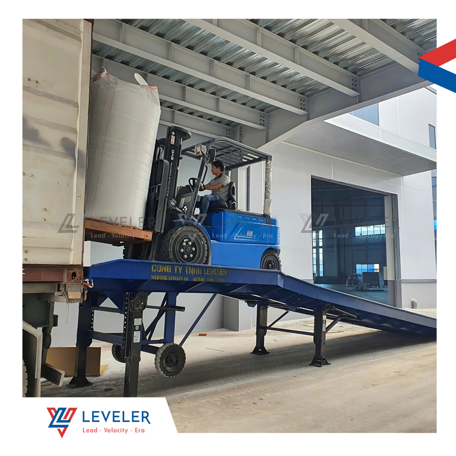 https://leveler.vn/san-pham/cau-len-container-12-tan/