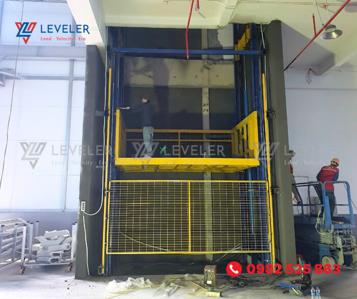 Thang nâng hàng thuỷ lực 3000kg LTNH3 - Ảnh 4