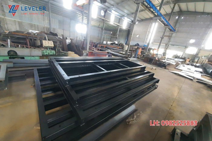 Gia công Chân đế máy công nghiệp bằng thép - Ảnh 3