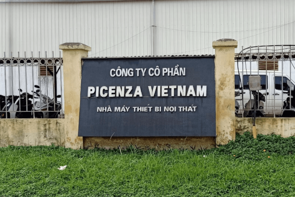 Nhà máy PICENZA -KCN Quang Minh